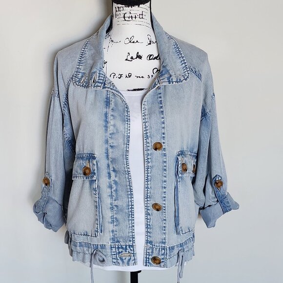 Blank NYC Button Faded Distressed Denim Jacket with Roll Tab Sleeves NWT - Picture 2 of 12